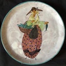 LE BRESCON VALLAURIS - ASSIETTE MARCHANDE DE POISSONS COSTUME PROVENÇAL -