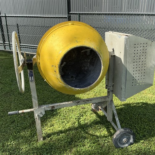 Bétonnière thermique 7,5 HP