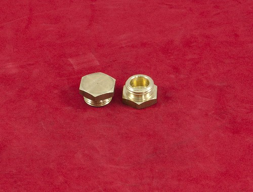 Ecrous speciaux pour filtre - speciaux,