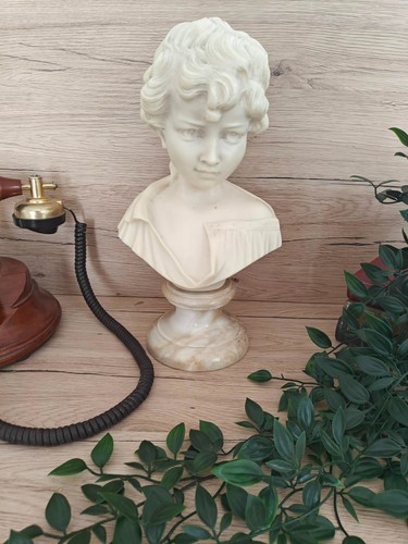 Sculpture buste femme - femme, coiffe