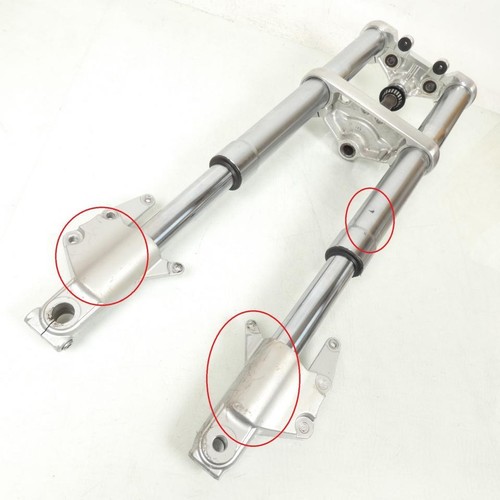 Fourche inversée avec - , tés