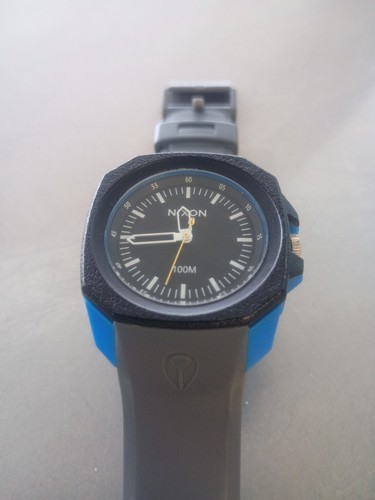 Nixon the ruckus - nixon,