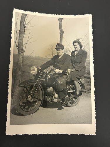 Photo moto ancienne - moto,