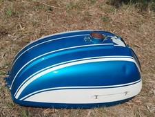 Réservoir Suzuki GT 750 J