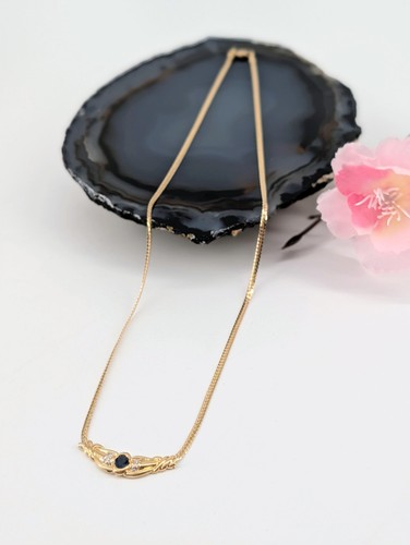 Collier pendentif saphir