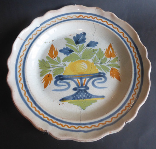 Petit plat ancien - ancien, en