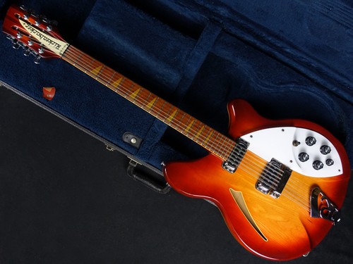 Guitare électrique vintage - , 12