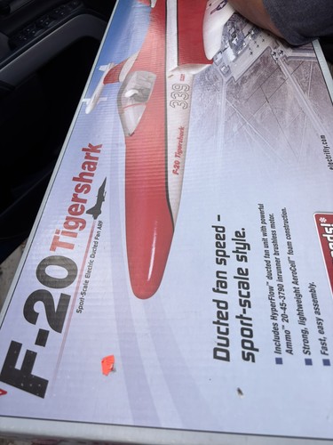 Nib electrifly tigershark - nib,