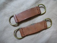 Paire de passants mobiles cuir fauve ceinturon sous officier français 1920-1940