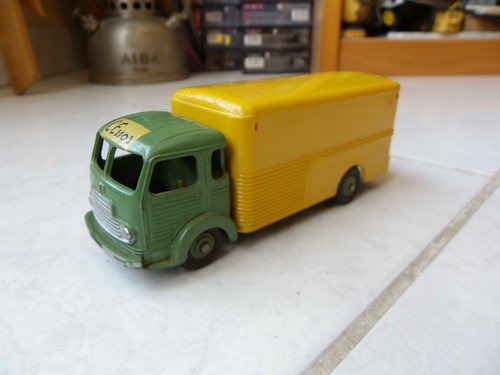 Simca cargo l essor - 33, an