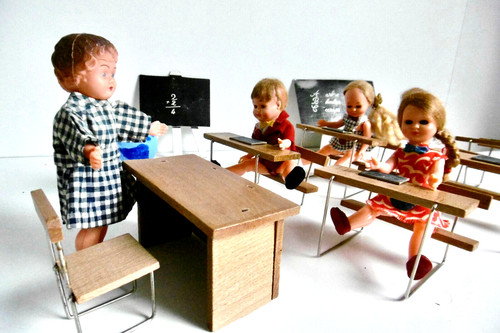 Jouet ancien école avec 4 - ancien,