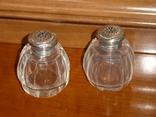 Paire de salières en cristal