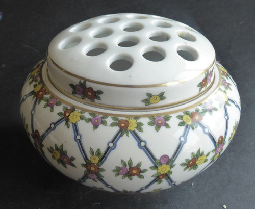 Pique fleurs porcelaine