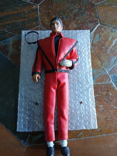 Michael jackson figurine - michael,