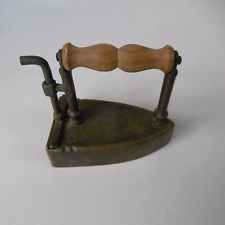ancien fer a repasser a masselotte bronze fonte
