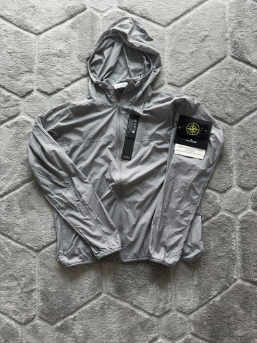 Veste coupe vent stone - island,