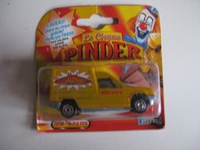 VEHICULE MINIATURE DE MARQUE MAJORETTE - CIRQUE PINDER - RENAULT EXPRESS