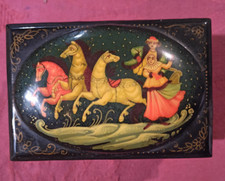 ancienne boites laquée russe