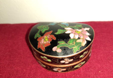 BOITE EN EMAUX CLOISONNES