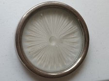 Deux anciens dessous de