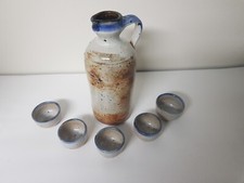 Pichet / bouteille à liqueur + 5 tasses Signé Albert Breton Vezelay