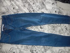 Jean femme "Jennyfer" taille 38 ( bien lire le descriptif)