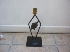 Ancien pied de lampe en fer forgé art déco .