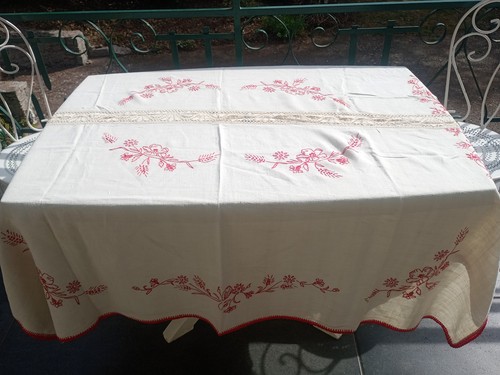 Nappe ancienne artisanale