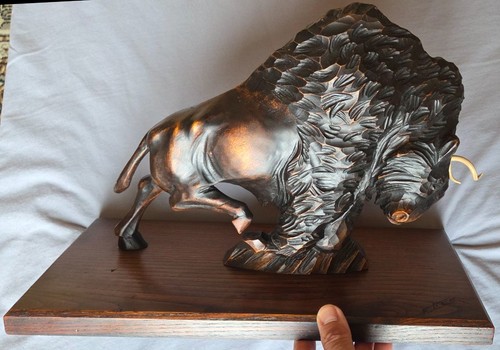 Grande sculpture animalière