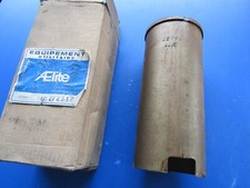 1 Chemise et Piston AElite pour: Henschel: 520 TA moteur: 6R 1215 TA