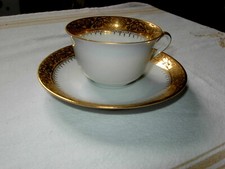 TASSE A CAFÉ ANCIENNE PORCELAINE LIMOGES FLEUR FINEMENT DORÉE A L OR FIN