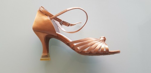 Chaussure danse latine femme