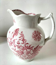 Grand broc en faïence –