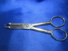 Ancienne paire de ciseaux, pince, casse sucre en argent massif minerve + orfèvre