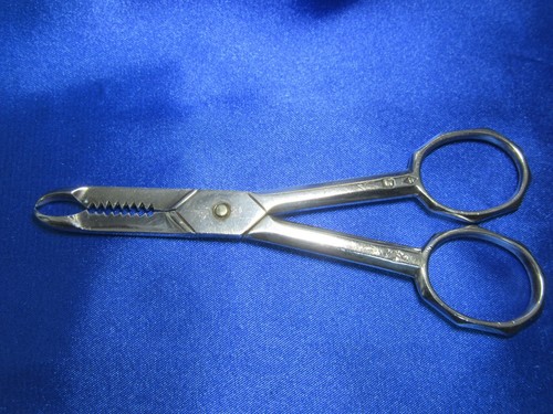 Ancienne paire ciseaux - ancienne,