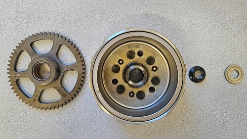 Rotor volant magnetique roue - volant,