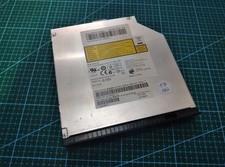 Lecteur/graveur CD/DVD R/RW