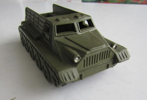 Camion militaire sovietique