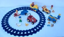 LOT PLAYMOBIL 123 CIRCUIT,TRAIN,VOITURES COURSE,TRACTEUR,CHARETTE,10 PERSONNAGES
