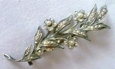 ANCIENNE BROCHE FLEURS MÉTAL