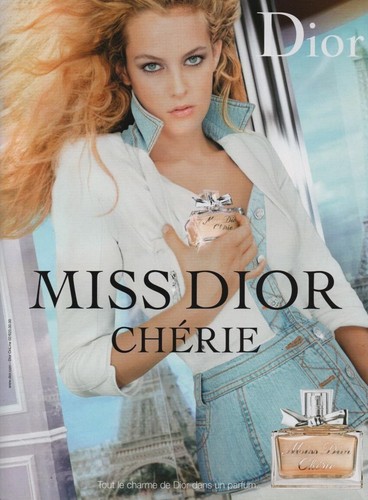 Publicité papier parfum - publicité,