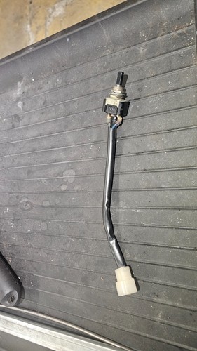 Antenna switch oem datsun - datsun, 1971