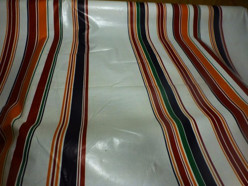 Tissu plastifié - ,