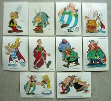 ASTERIX lot de  10 AUTOCOLLANTS par LA  VACHE QUI RIT -  SERIE COMPLETE  -  1975