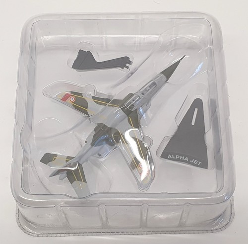 Altaya 100 scale model - scale,