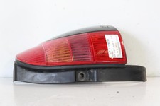 Feu arriere principal droit