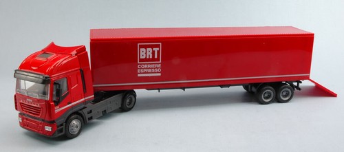 Miniature camion new ray - new, iveco