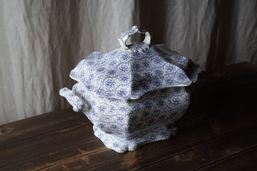 Soupière ancienne faience