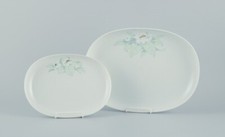 Tapio Wirkkala pour la ligne Rosenthal Studio. Deux plats ovales avec un moti...