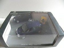 1/43 RENAULT SCENIC RX4 bleu